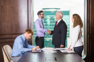 How to invest in the UK as a foreigner through business investment opportunities